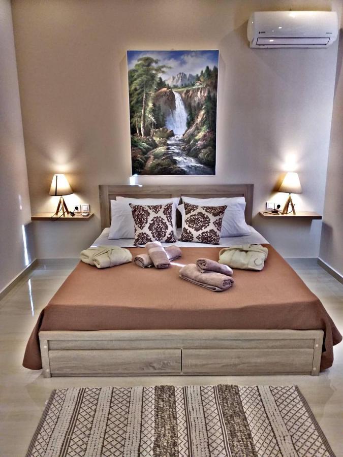 Nicole Luxury