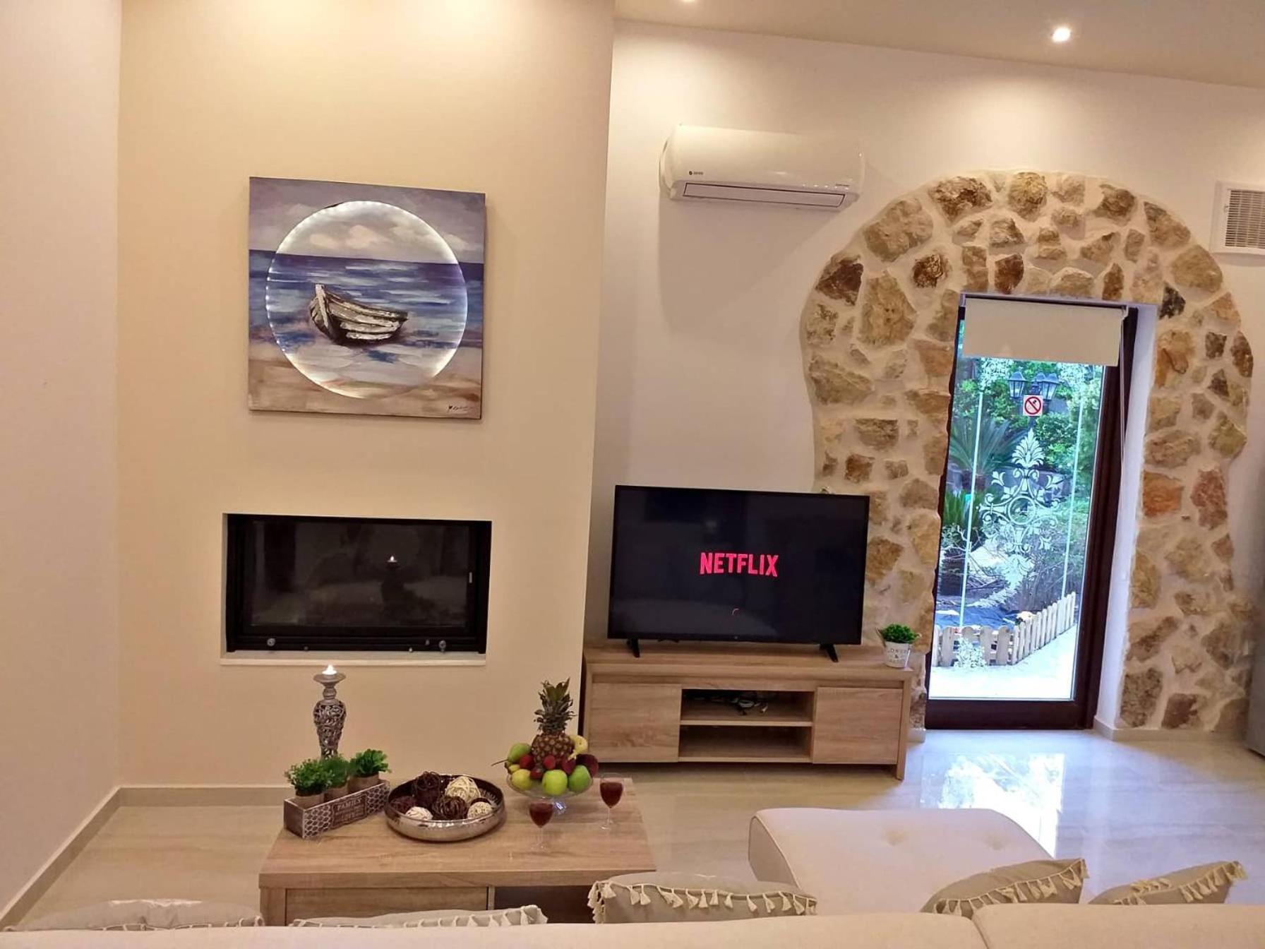 Nicole Luxury Villa